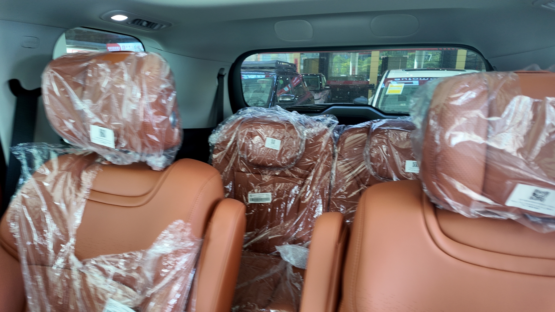 2025 Trumpchi S9 Ultra - 6-Seater Family MPV with Air Suspension & Extended Range