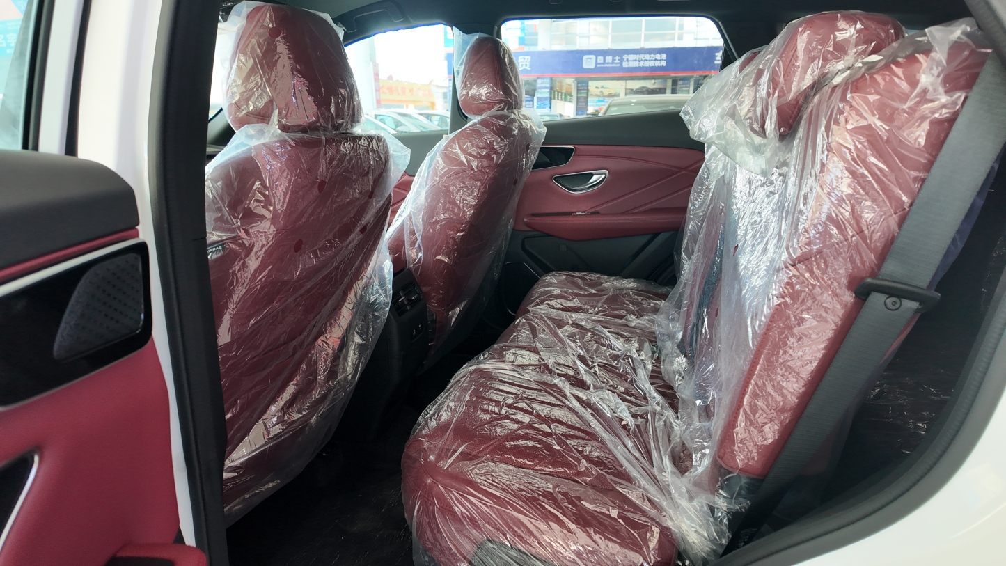 2026 Jetour X70 PLUS Elite 7-Seater - 1.5T DCT + 2745mm Wheelbase Family SUV