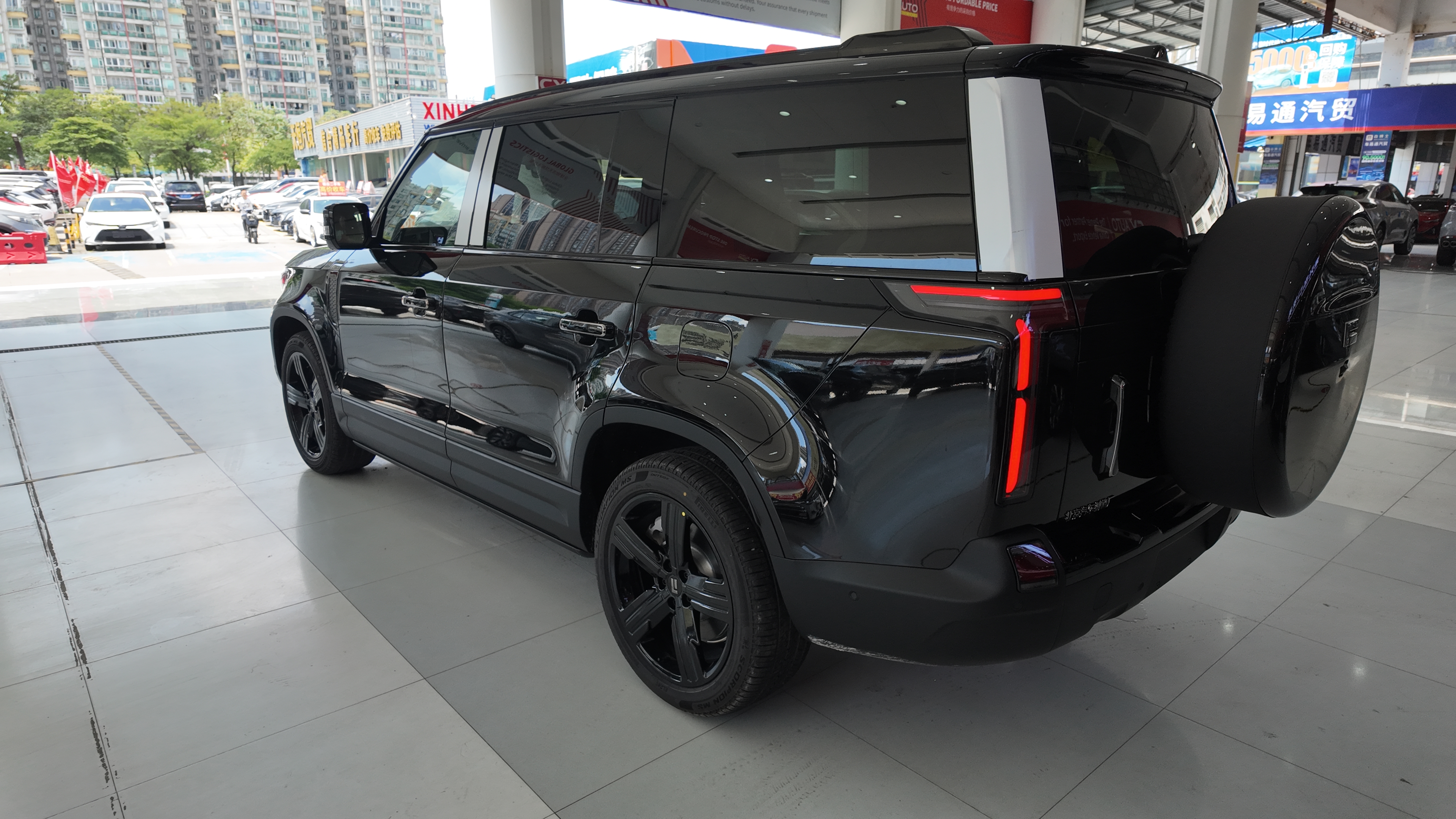ROX 01 Max 7-Seater Long Range Extended Range SUV – 306km EV, 1362km Total, 350kW 4WD