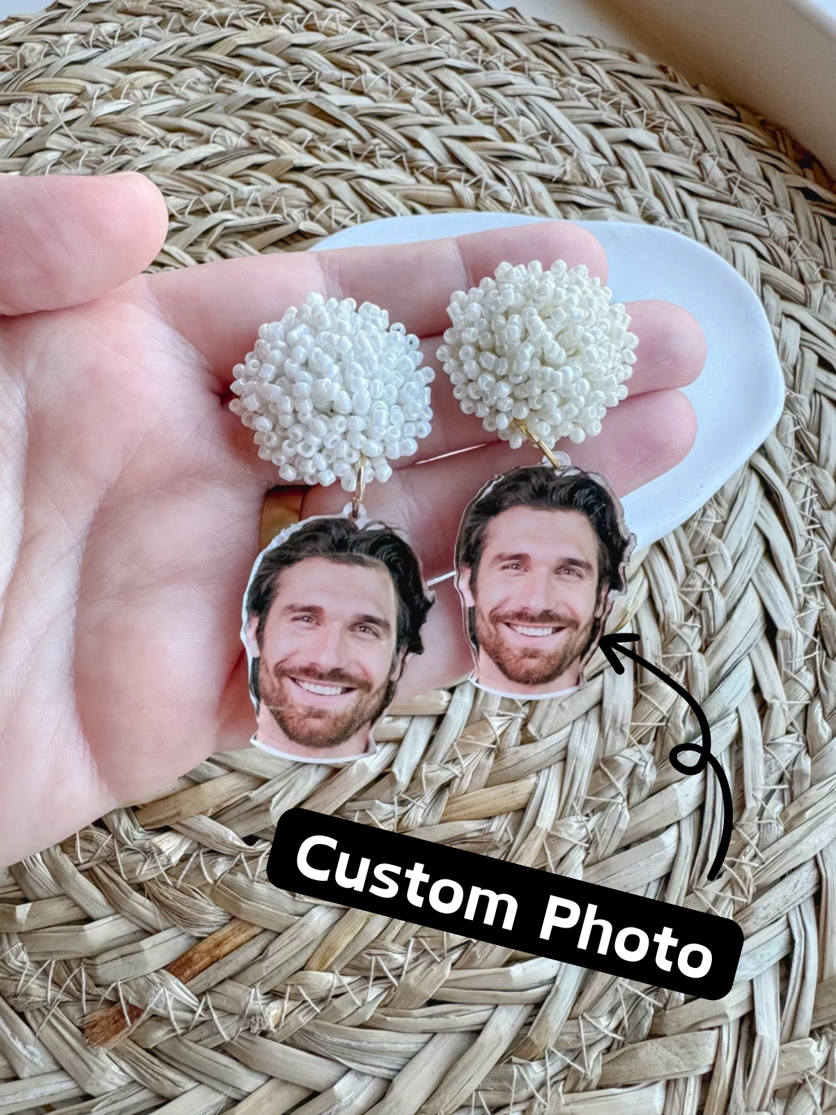 1 Pair Custom Photo Fiancé Face Wedding Earrings, Elegant Bridal Style Customizable Portrait/Color Round Shape with Photo Charm Accents, Hypoallergenic Lightweight Personalized Bride-to-Be Jewelry for Weddings/Bachelorette/Anniversaries