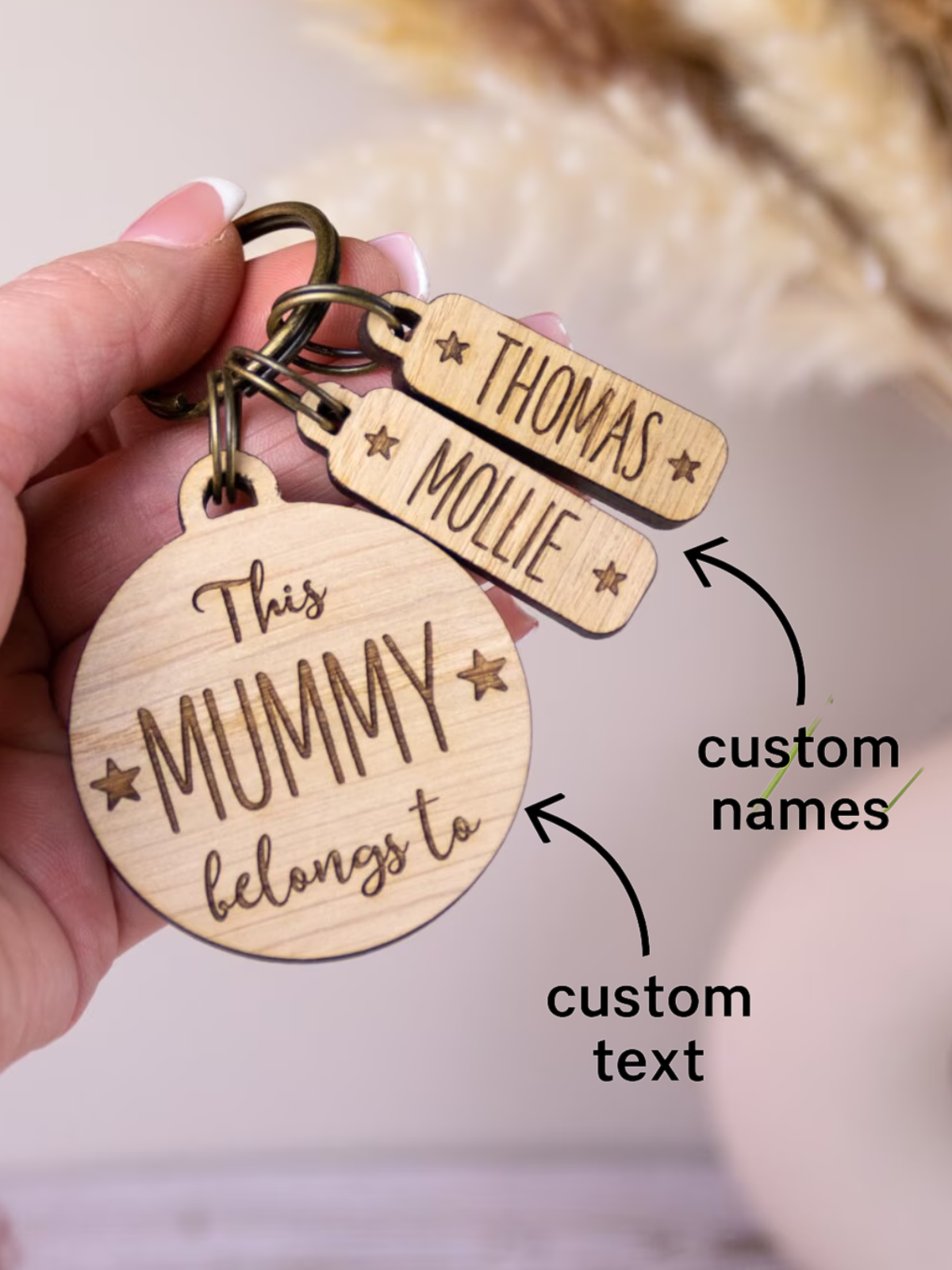 1 Piece This Mummy / Daddy belongs to... Personalised Wooden Keyring, Children, Father's Mother's Day, Gift for him or her, Grandad, Grandma
