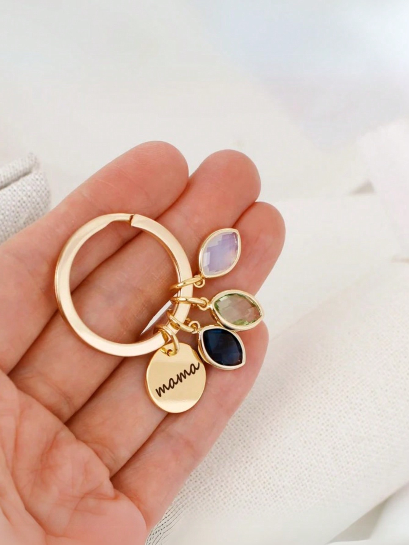  1 pc/set Personalized Birthstone Keychain with Engraved Name, Metal Keychain for Mama, Leaf Initial Design, Heart-Shaped Pendant, Customizable Mothers Day Gift, Perfect for Birthdays, Anniversaries, and Celebrations
