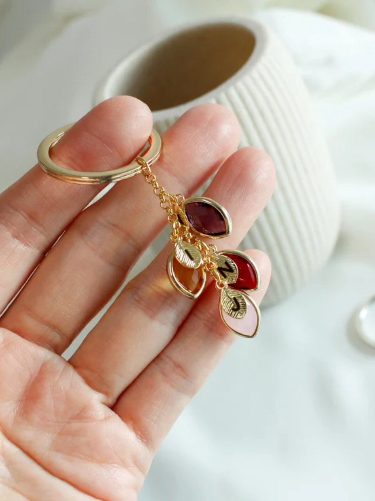 1 pc/set Personalized Birthstone Keychain with Engraved Name, Metal Keychain for Mama, Leaf Initial Design, Heart-Shaped Pendant, Customizable Mothers Day Gift, Perfect for Birthdays, Anniversaries, and Celebrations