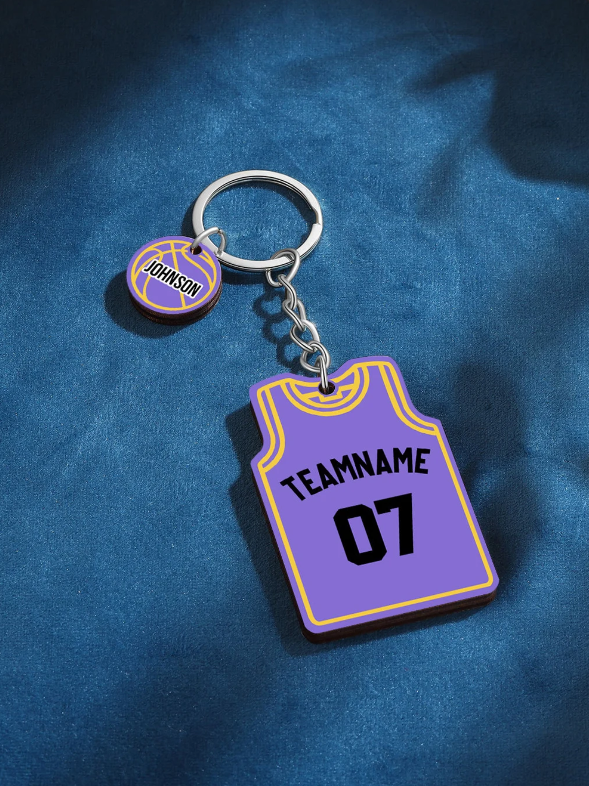 1PC 2.2inch Handmade Wooden Basketball Jersey Keychain, Personalized Custom Name Number Team Sports Key Ring Holder Memorial Gift for Basketball Player Coach Team Fan Birthday Christmas