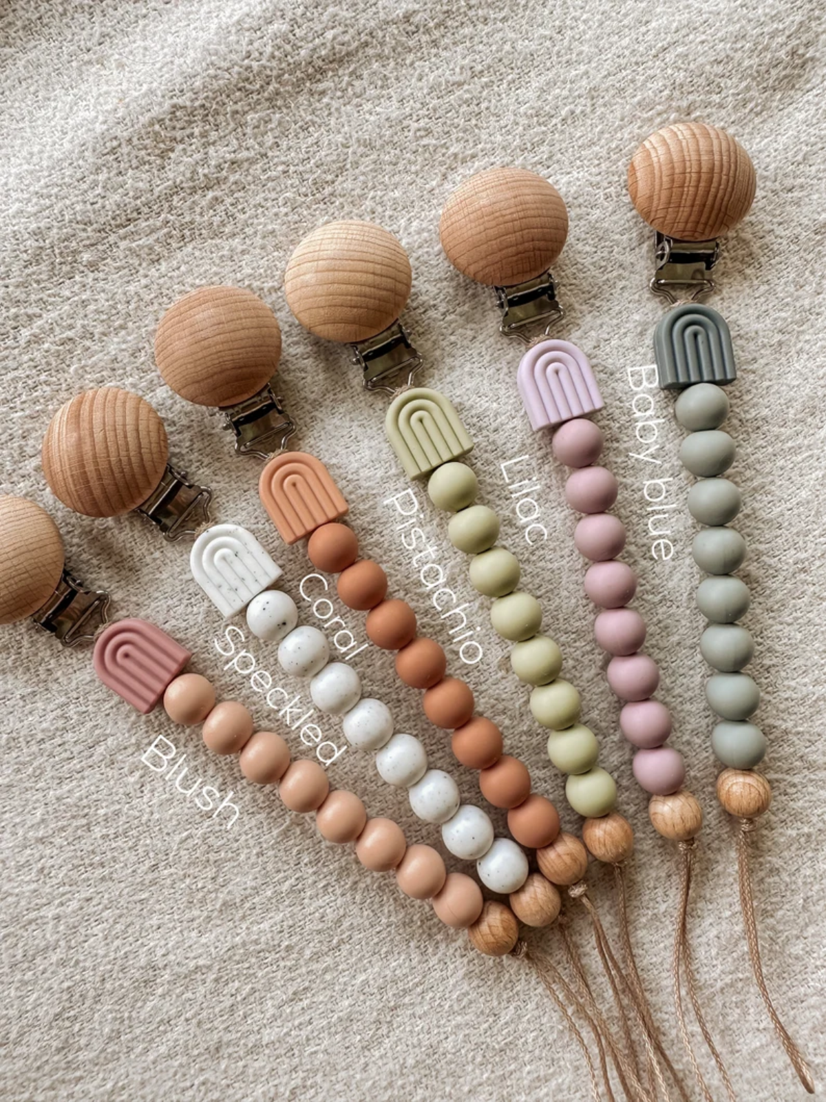 1 Piece Customizable Rainbow Silicone & Nylon Clip – Adjustable Name Engraved Holder Chain, Neutral Earthy Circular Design, Personalized Accessory for Everyday Use