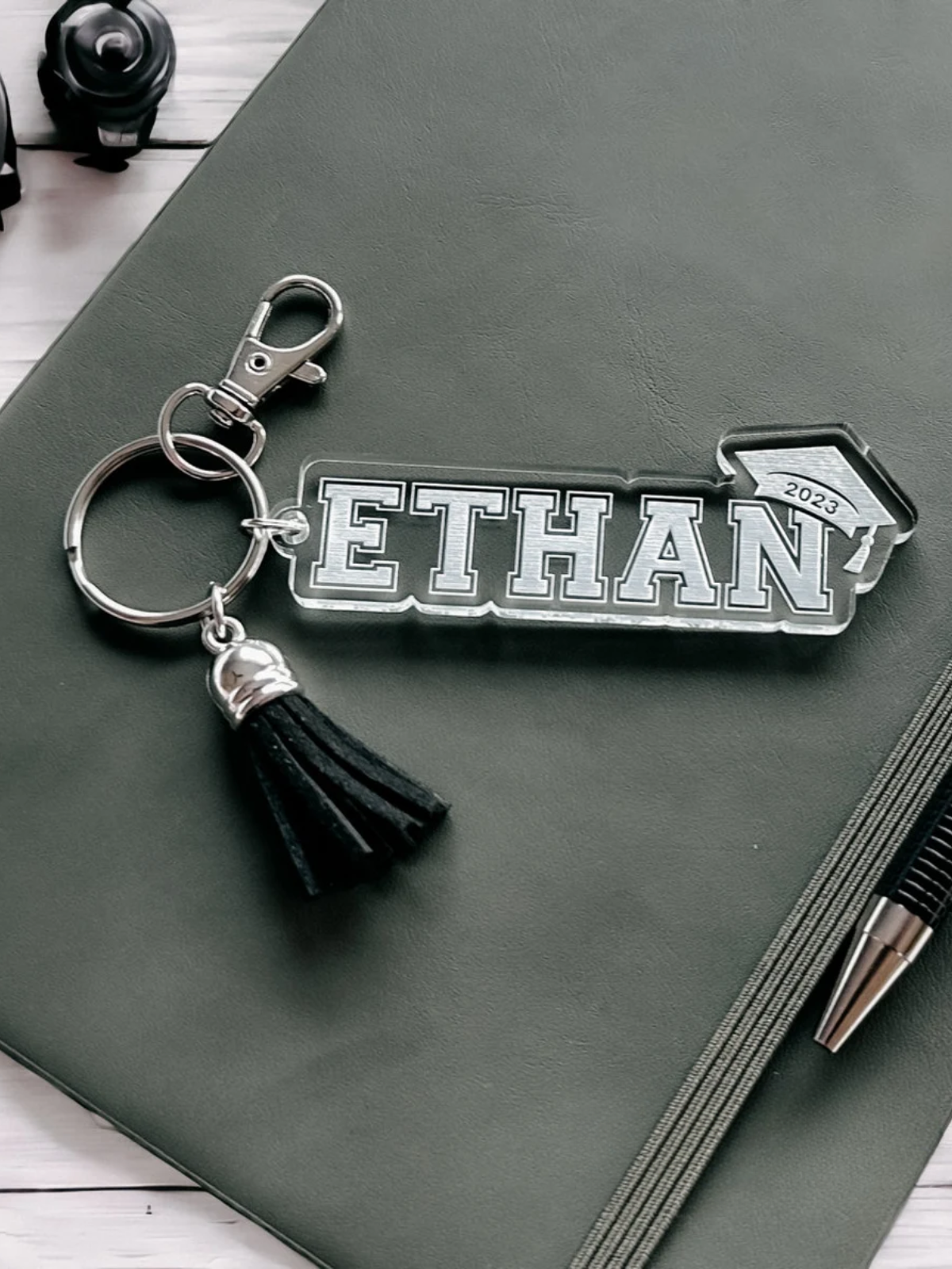 1 Piece Personalized Graduation Keychain Gift, Graduation Gift for Her, Gift for Him, Senior School Graduation Gift, Class of 2025, Handmade Gift