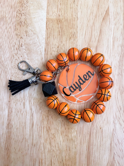 1 pcs Custom Basketball Wristlet Keychain, Personalized Name Wood Bead Bracelet for Sports Fans, Coaches & Players