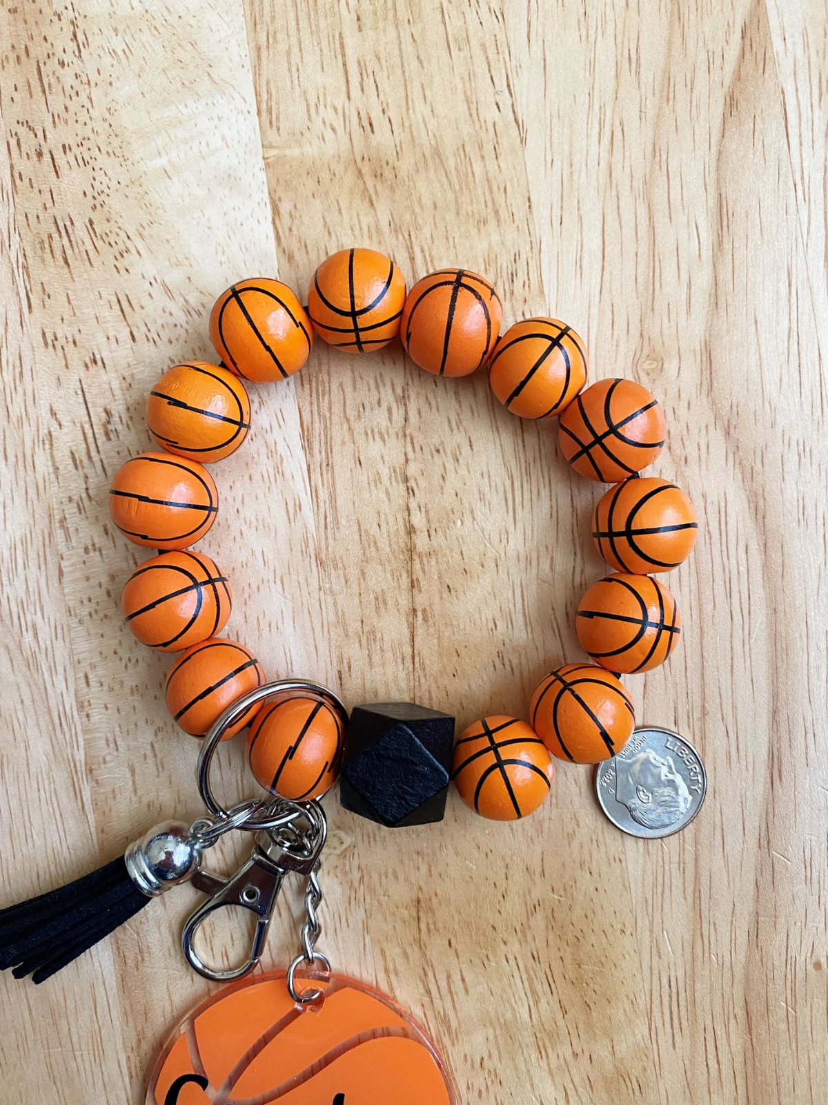 1 pcs Custom Basketball Wristlet Keychain, Personalized Name Wood Bead Bracelet for Sports Fans, Coaches & Players