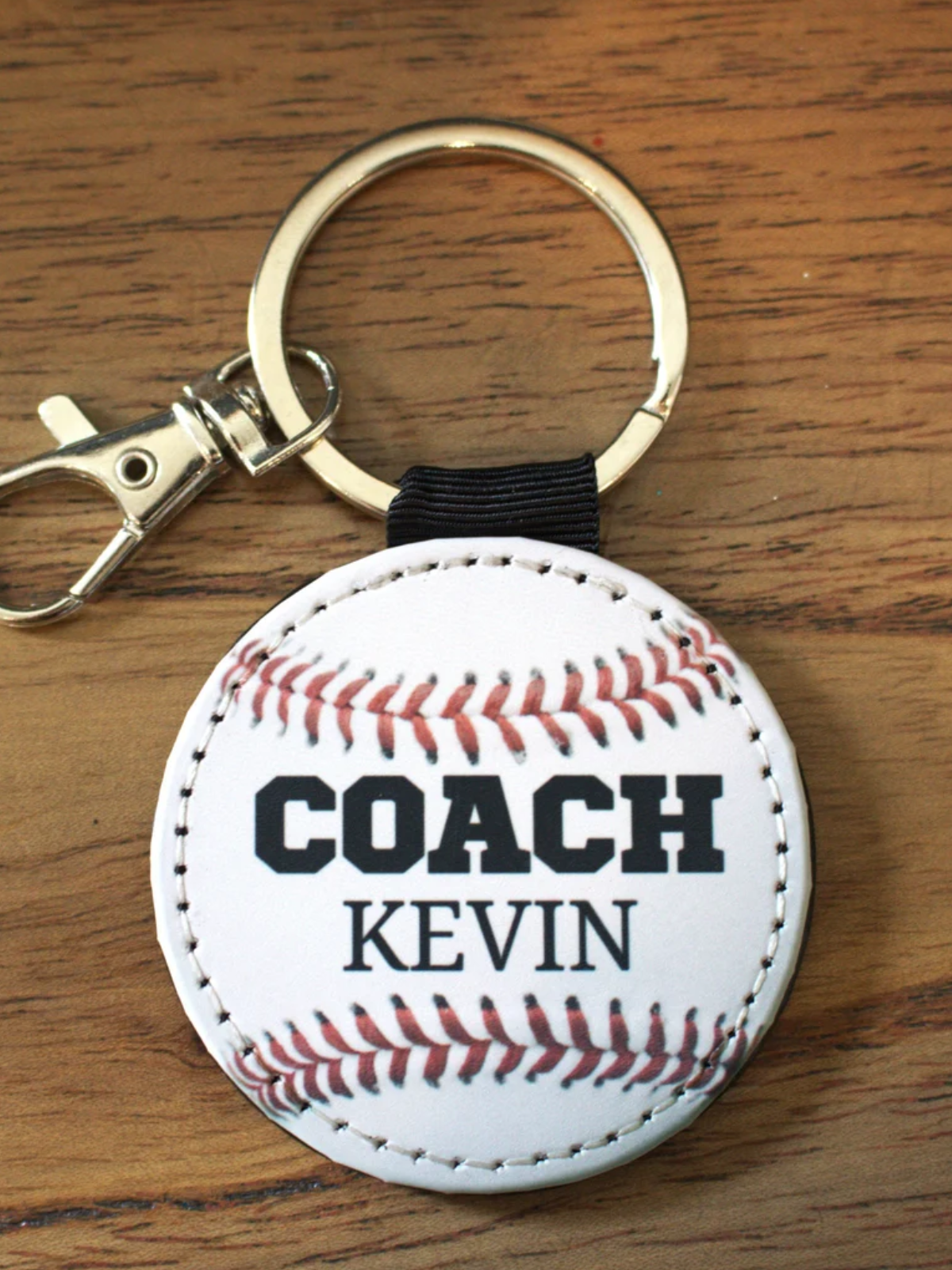 1PC Compact Custom Name Baseball Keychain,Personalized Faux Leather Sports Key Ring for Him, Classic Baseball Stitch Design with Engraved Name or Jersey Number, Durable Handmade Round Key Fob with Red Stitch Embroidery, Minimalist Sports Gift for Coach, T