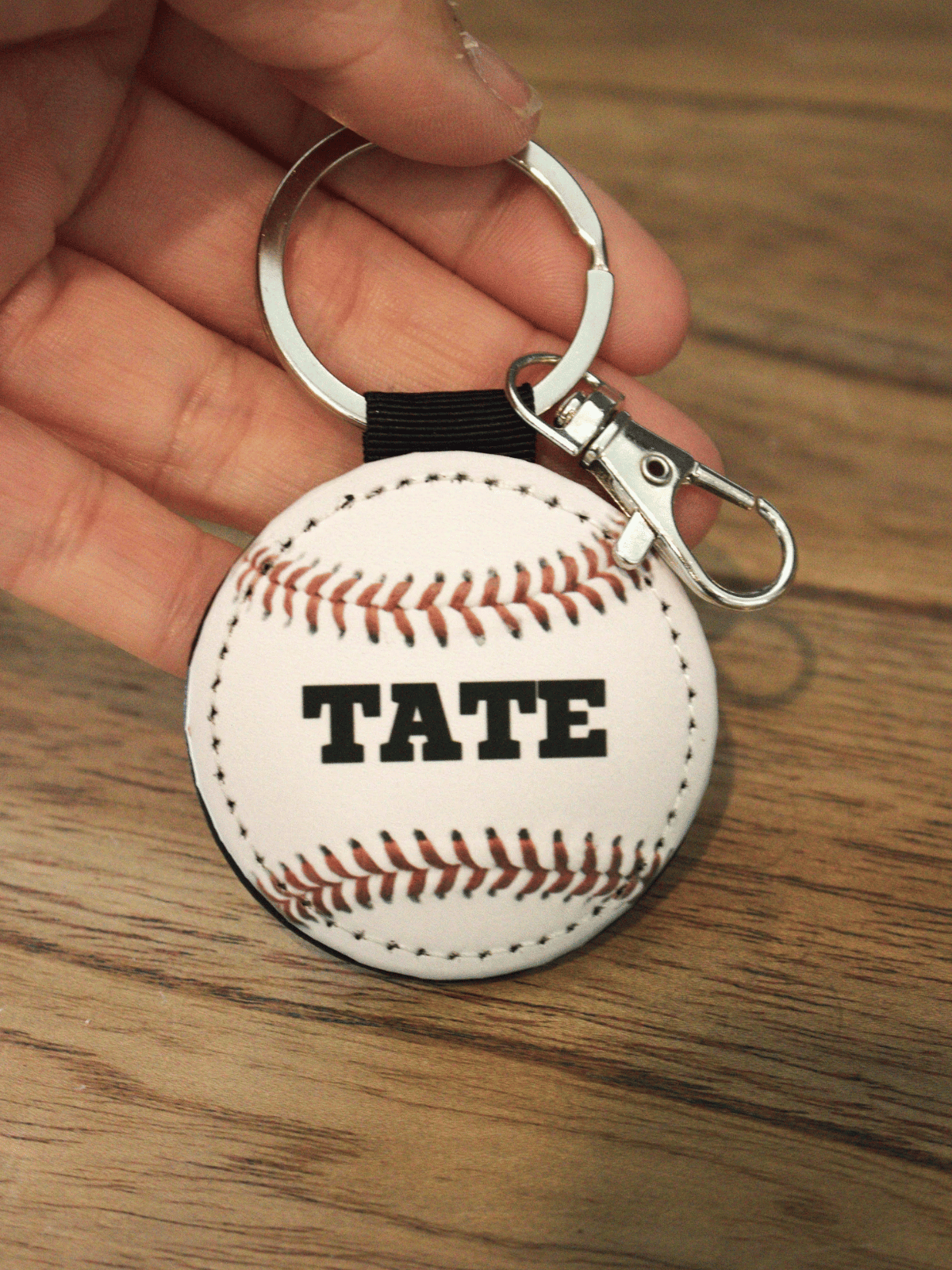 1PC Compact Custom Name Baseball Keychain,Personalized Faux Leather Sports Key Ring for Him, Classic Baseball Stitch Design with Engraved Name or Jersey Number, Durable Handmade Round Key Fob with Red Stitch Embroidery, Minimalist Sports Gift for Coach, T