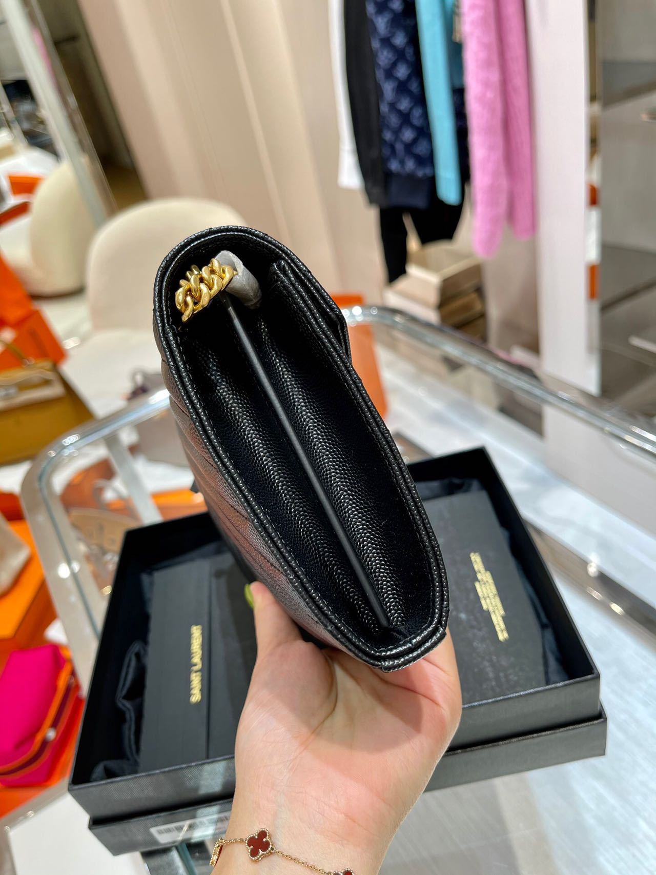 YSL イヴ サンローラン ショルダーバッグ