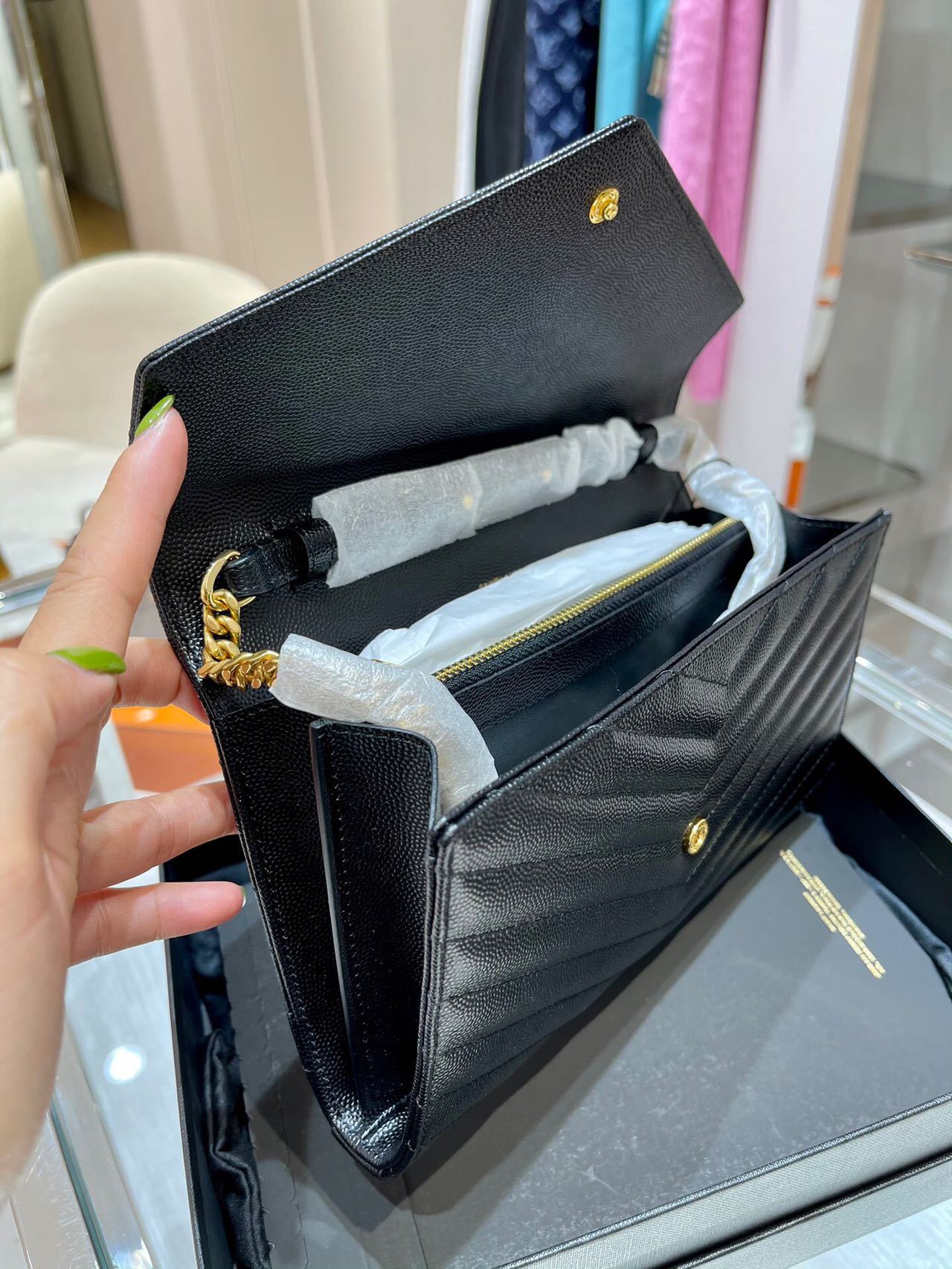 YSL イヴ サンローラン ショルダーバッグ