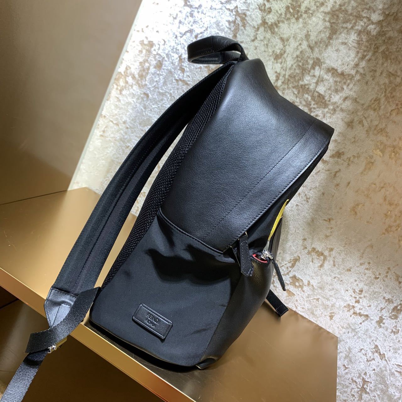 フェンディ リュック モンスター バグズアイ バッグ FENDI ブランド