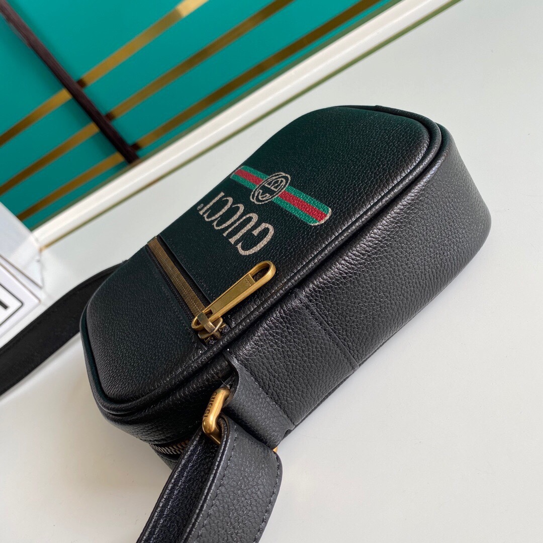 GUCCI アップデートロゴレザーミニショルダーバッグ