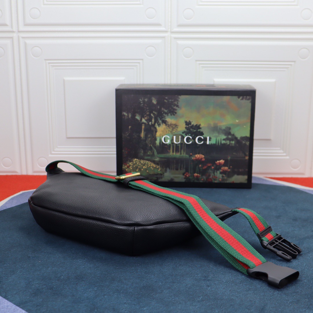 【GUCCI】グッチ レトロ ロゴ レザー ベルトバッグ