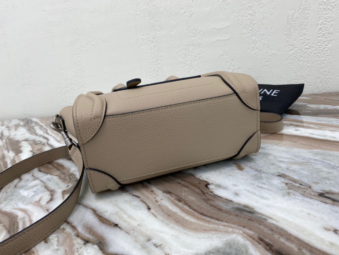 CELINE ラゲージ ナノ 