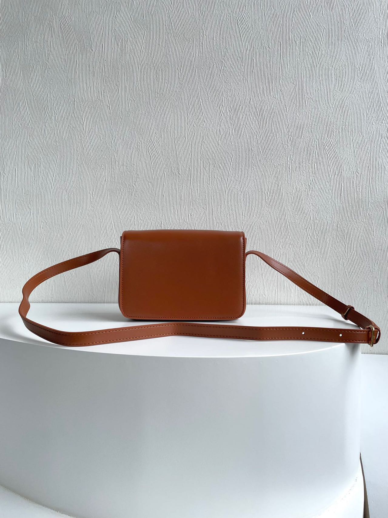 【CELINE】 CUIR TRIOMPHE チェーンウォレット