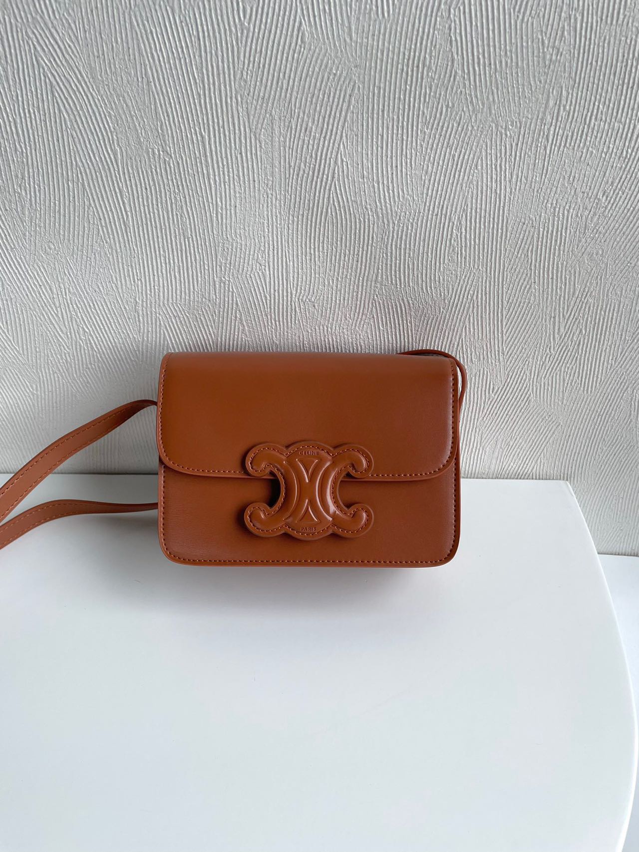 【CELINE】 CUIR TRIOMPHE チェーンウォレット