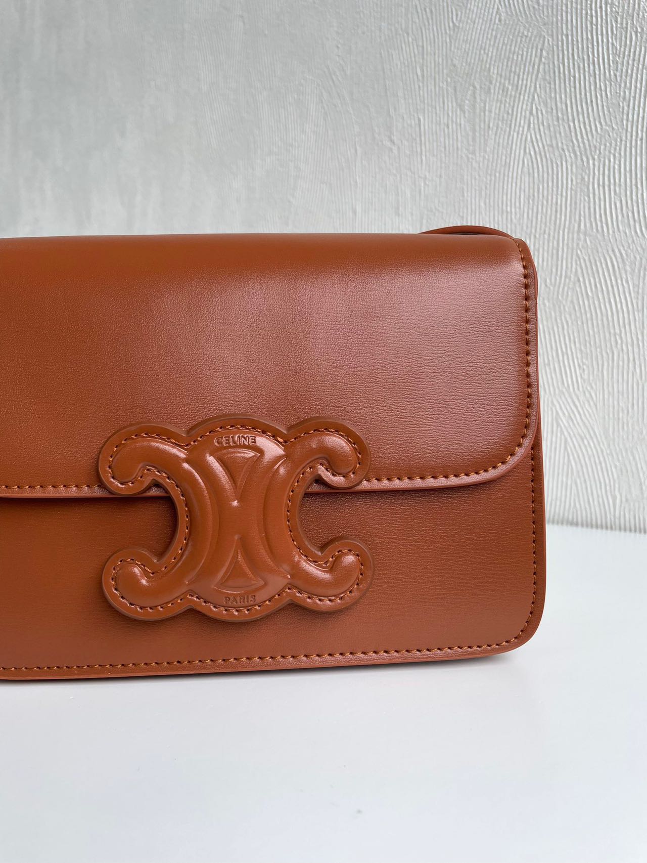 【CELINE】 CUIR TRIOMPHE チェーンウォレット