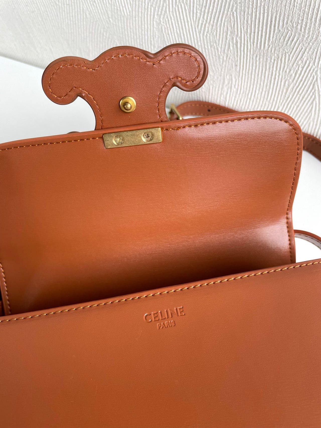 【CELINE】 CUIR TRIOMPHE チェーンウォレット