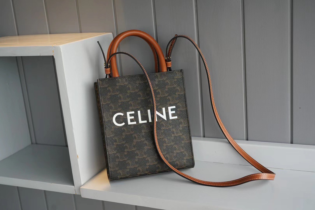 【CELINE】MINI VERTICAL CABAS IN TRIOMPHE CANVAS