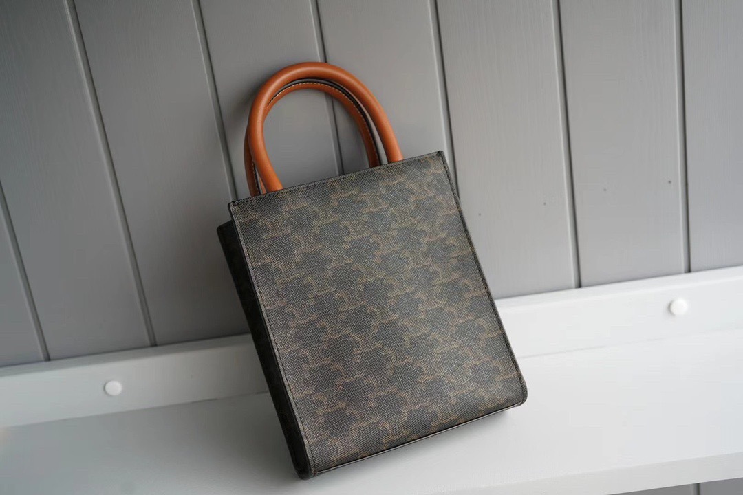 【CELINE】MINI VERTICAL CABAS IN TRIOMPHE CANVAS