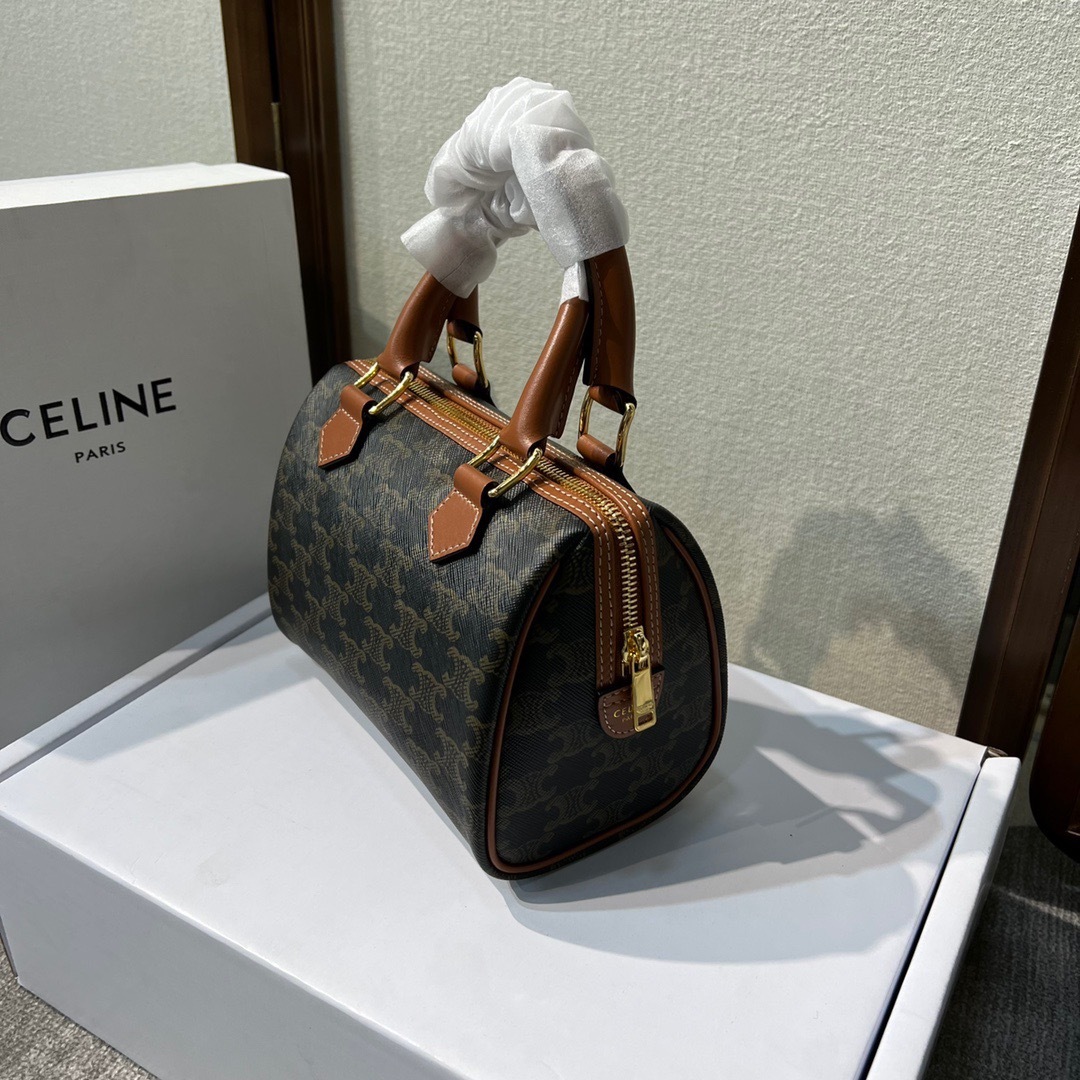 【CELINE】トリオンフキャンバス スモールボストン