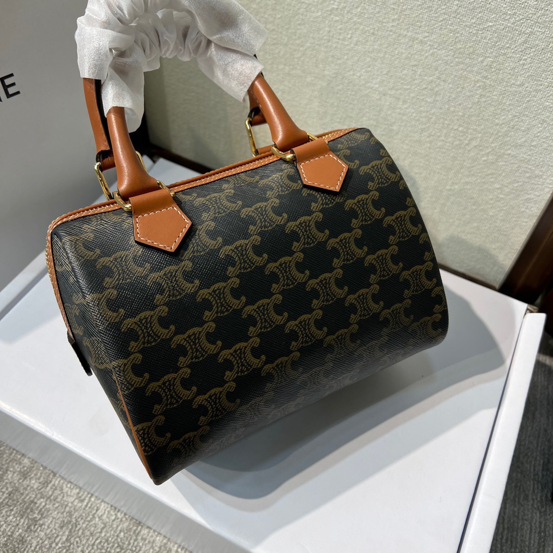 【CELINE】トリオンフキャンバス スモールボストン