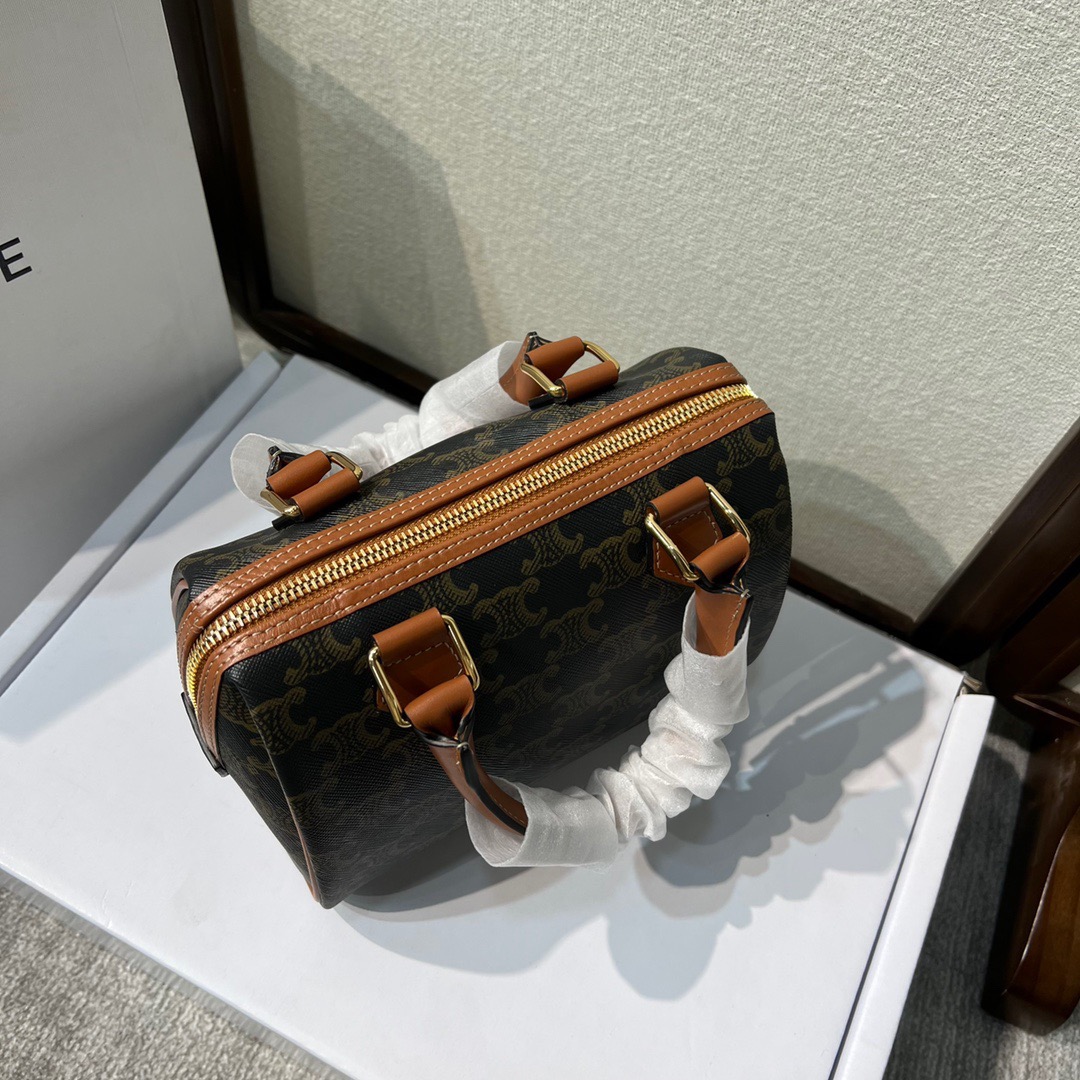 【CELINE】トリオンフキャンバス スモールボストン