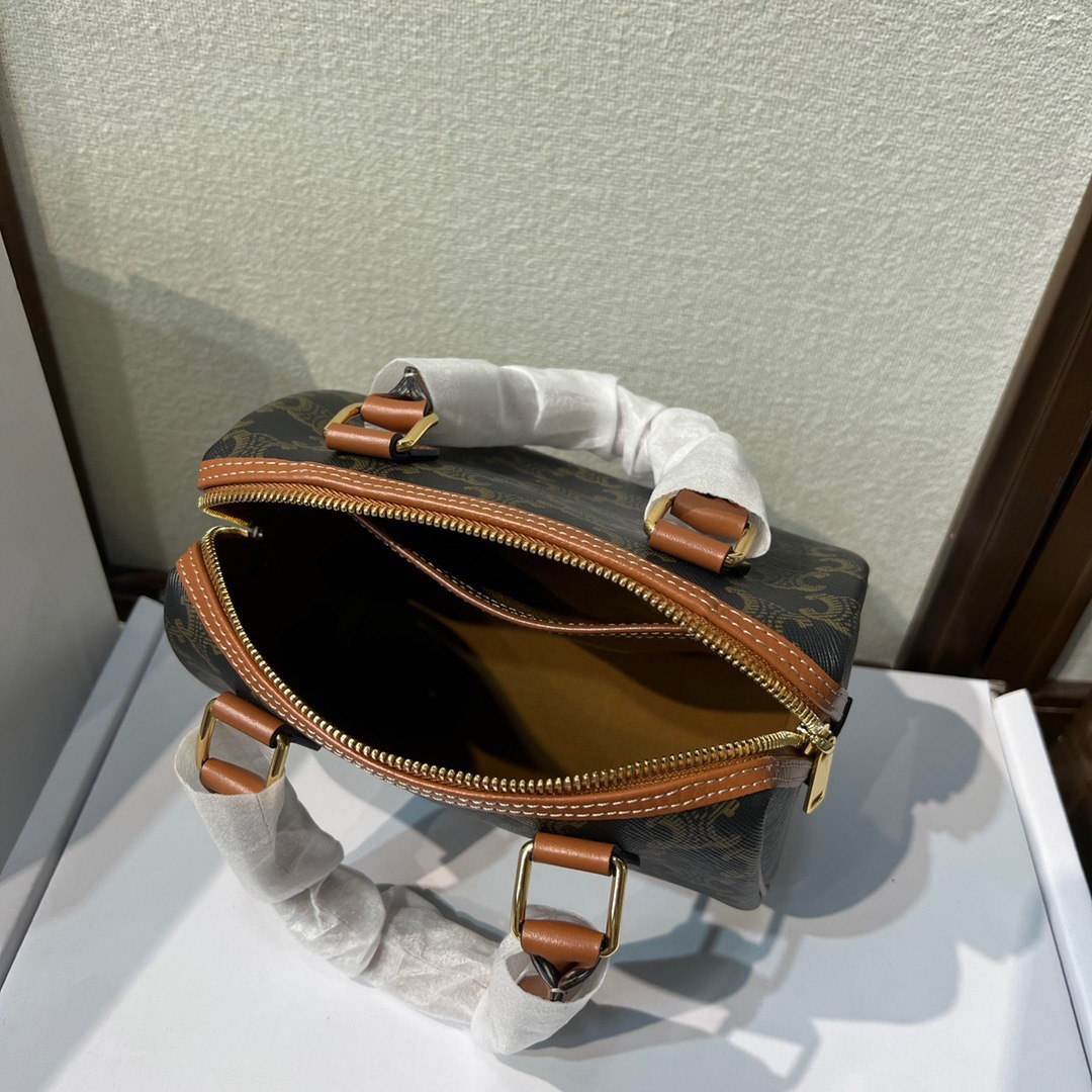 【CELINE】トリオンフキャンバス スモールボストン