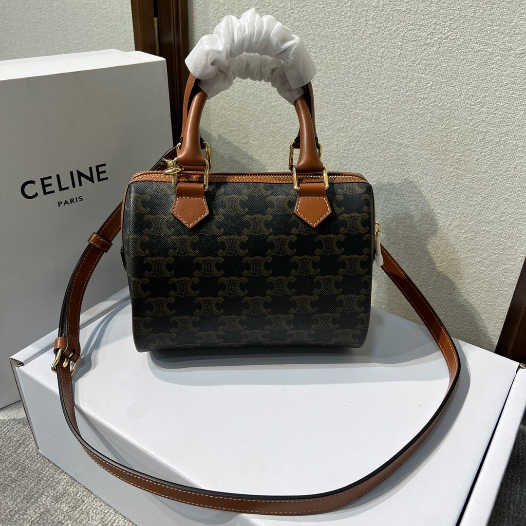 【CELINE】トリオンフキャンバス スモールボストン