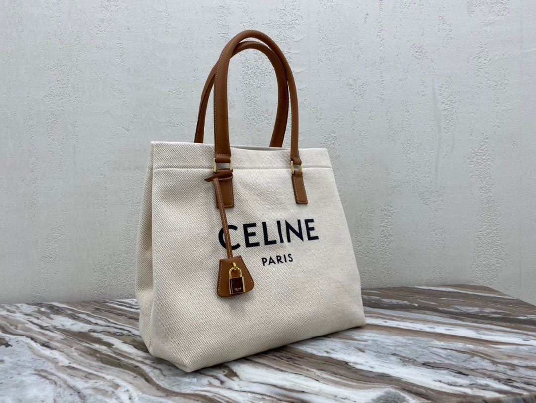  CELINEトートバッグ