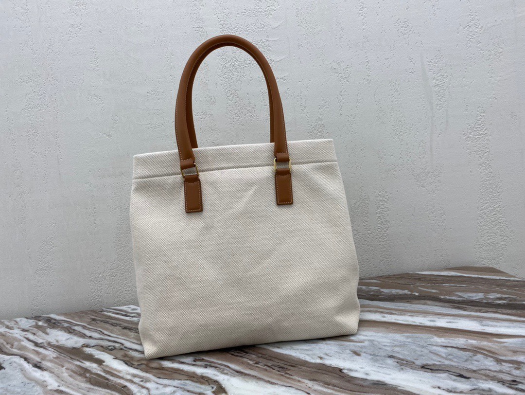  CELINEトートバッグ