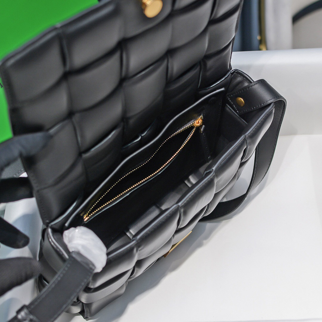  BOTTEGA VENETAボッテガヴェネタ ショルダーバッグ