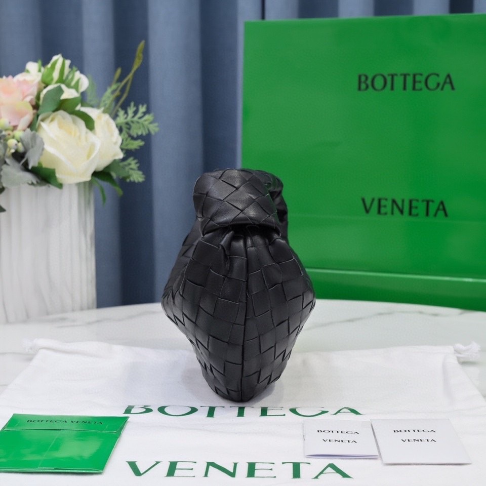 *BOTTEGA VENETA イントレチャート Mini The Jodie バッグ