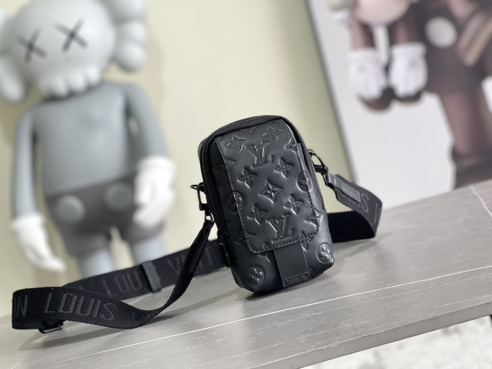 ◆LV◆ スマホケース ショルダー バッグ モノグラム 黒 ミニ