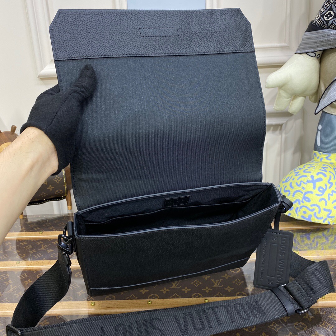 雑誌掲載 ★Louis Vuitton★アエログラム メッセンジャー