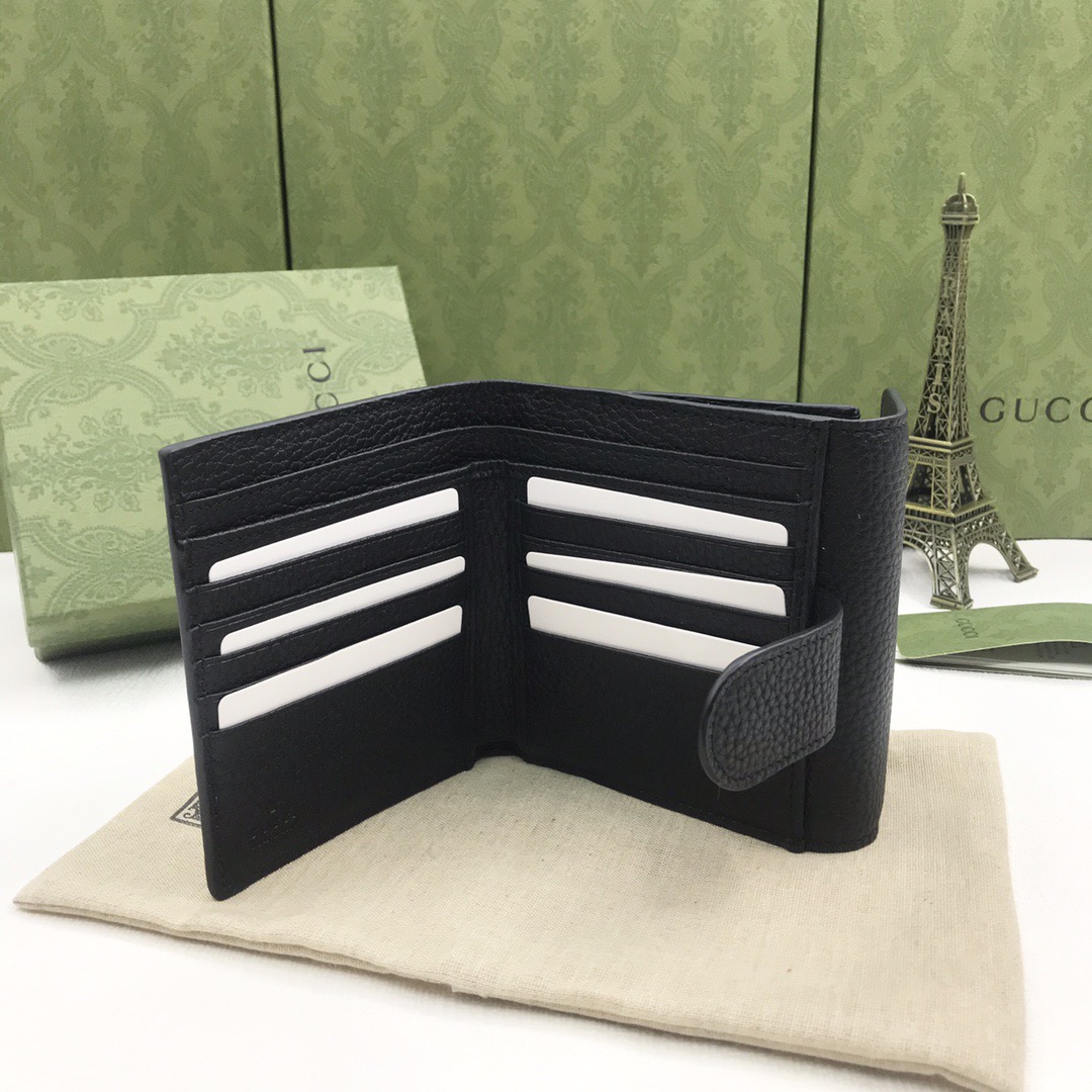 GUCCI グッチ インターロッキング 二つ折り財布