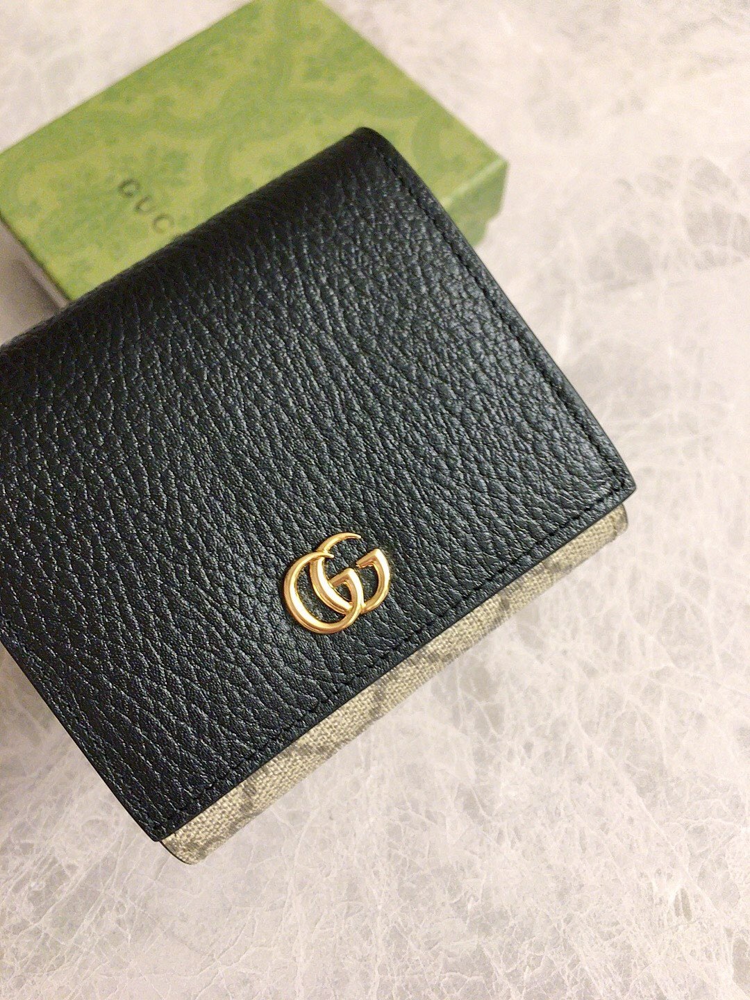 【Gucci】〔GGマーモント〕ミディアム ウォレット