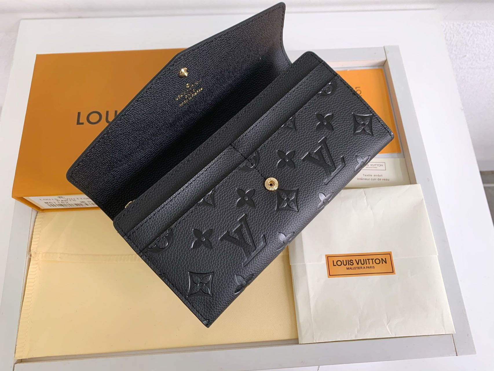 【完売前に!!】Louis Vuitton ポルトフォイユ サラ 長財布 黒