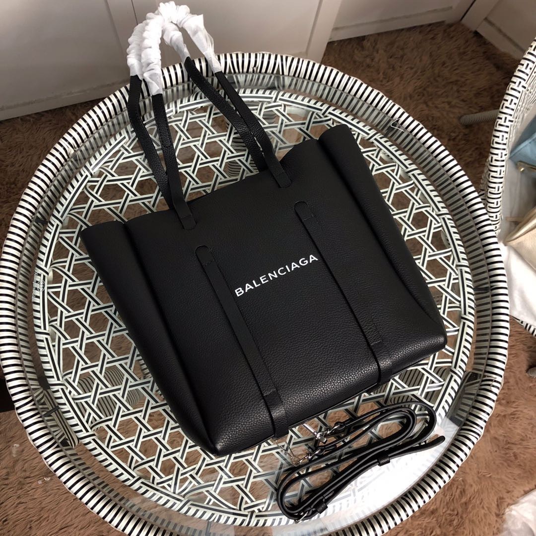 BALENCIAGA EVERYDAY レザー トートバッグ 