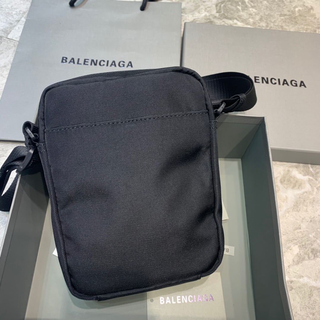BALENCIAGA＊SPORT SMALL メンズ メッセンジャーバッグ＊