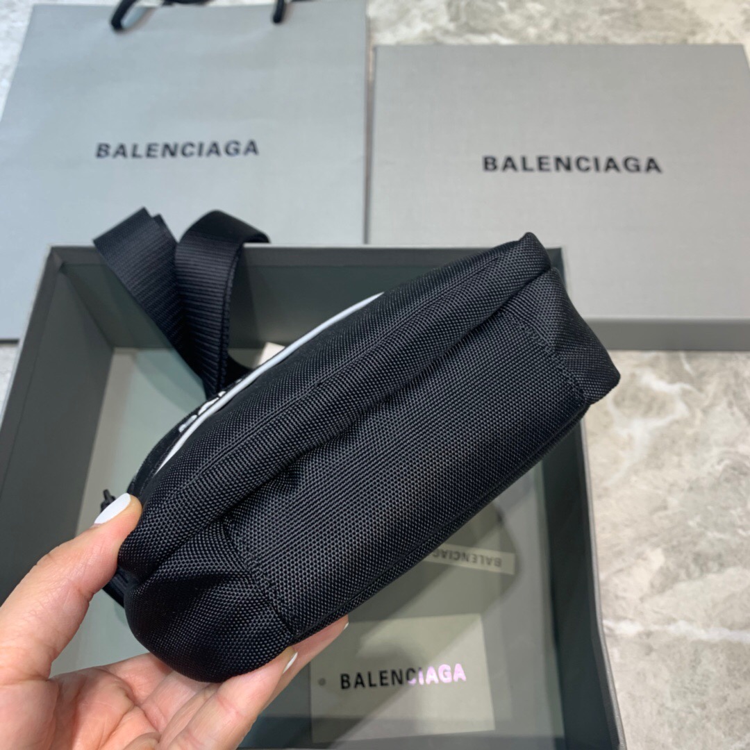 BALENCIAGA＊SPORT SMALL メンズ メッセンジャーバッグ＊