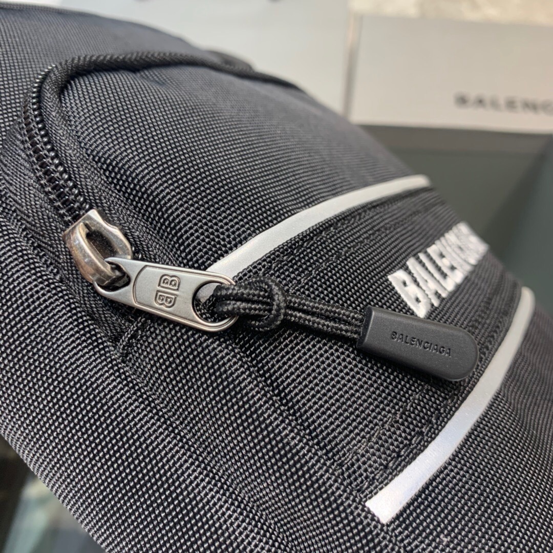 BALENCIAGA＊SPORT SMALL メンズ メッセンジャーバッグ＊