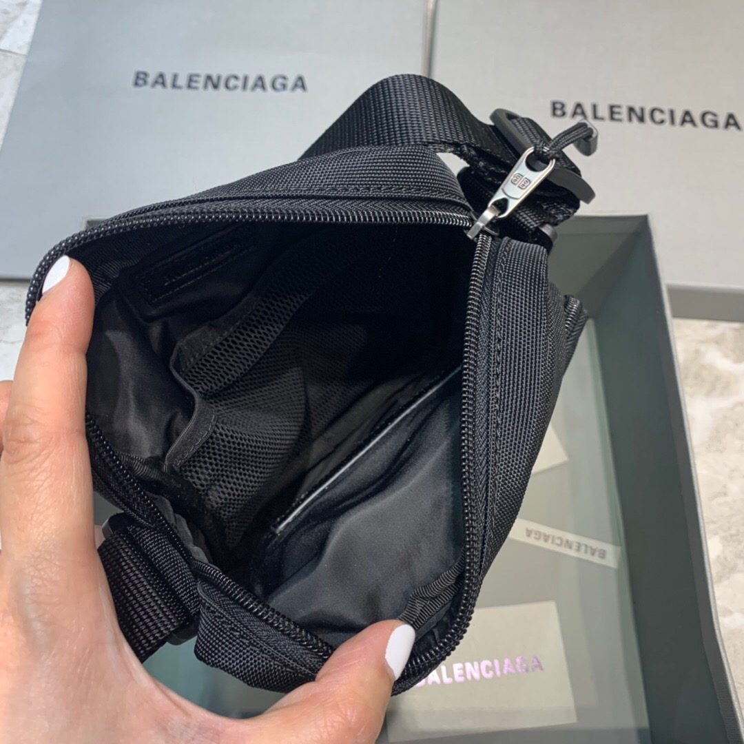 BALENCIAGA＊SPORT SMALL メンズ メッセンジャーバッグ＊
