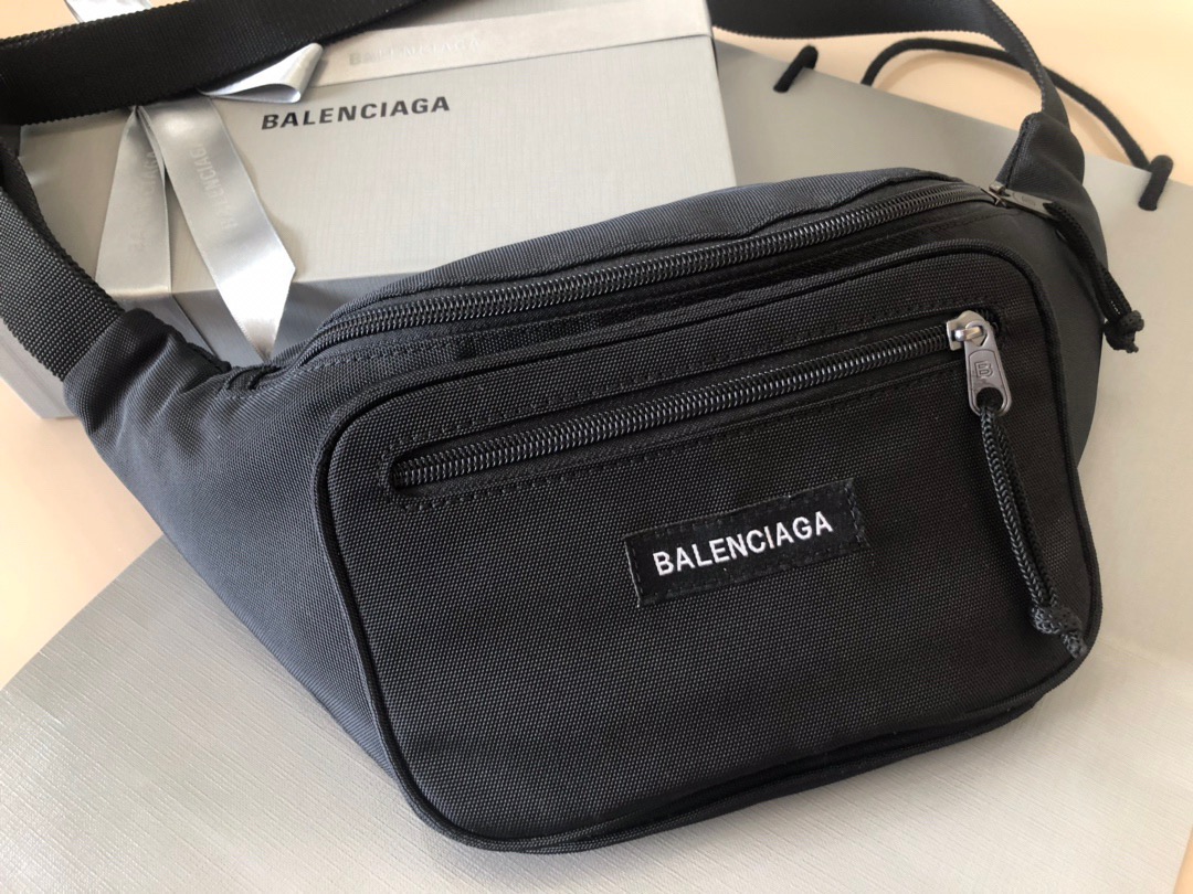 【BALENCIAGA】エクスプローラー ベルトバッグ