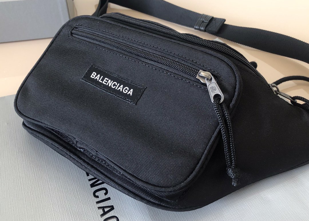 【BALENCIAGA】エクスプローラー ベルトバッグ