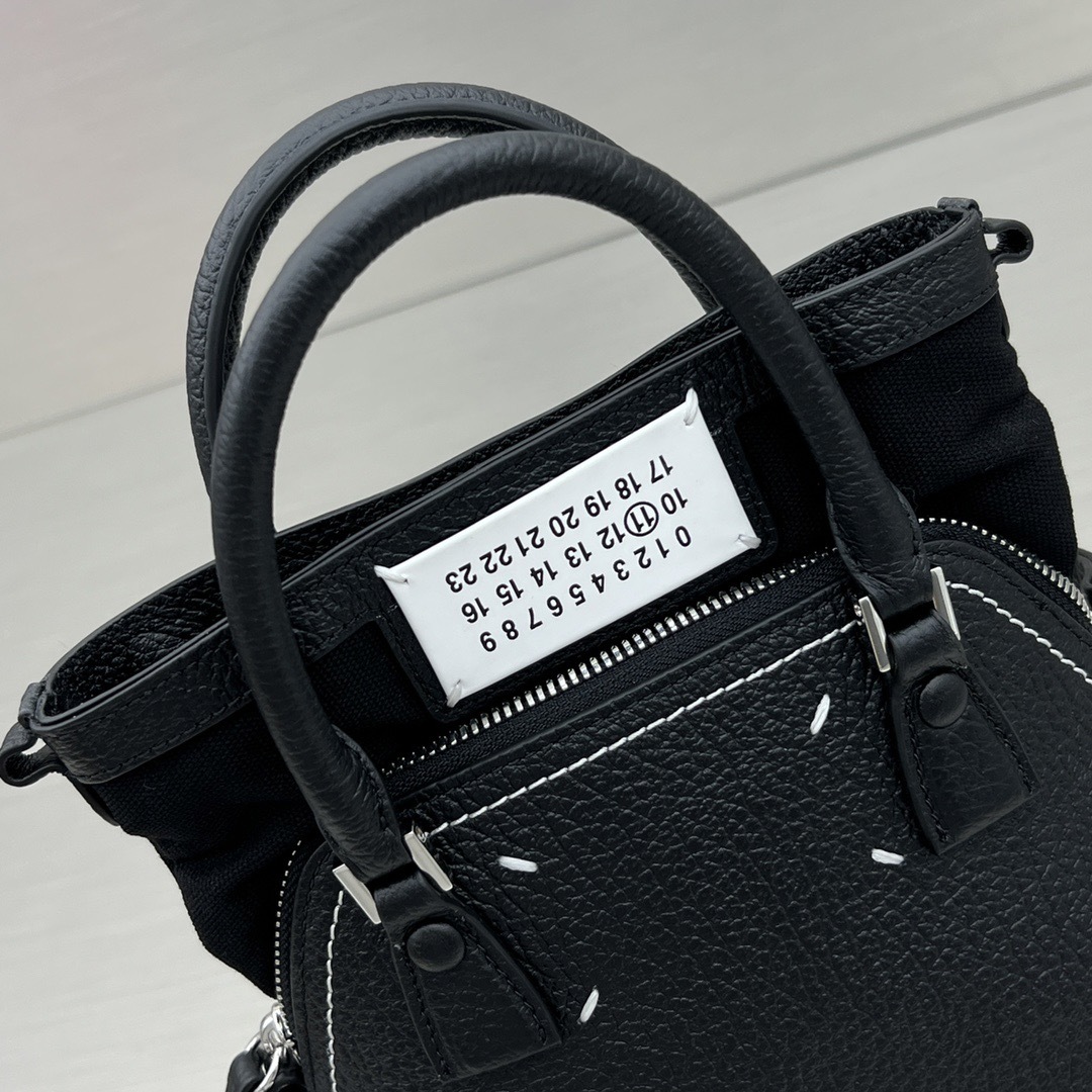 Maison Margiela 5AC マイクロ ショルダーバッグ