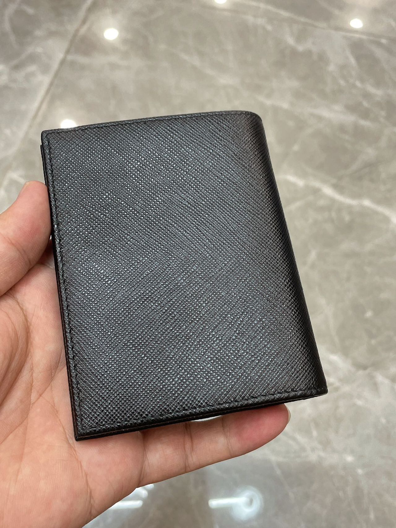 ★PRADA★SAFFIANO Triangle Logo★折りたたみ財布★