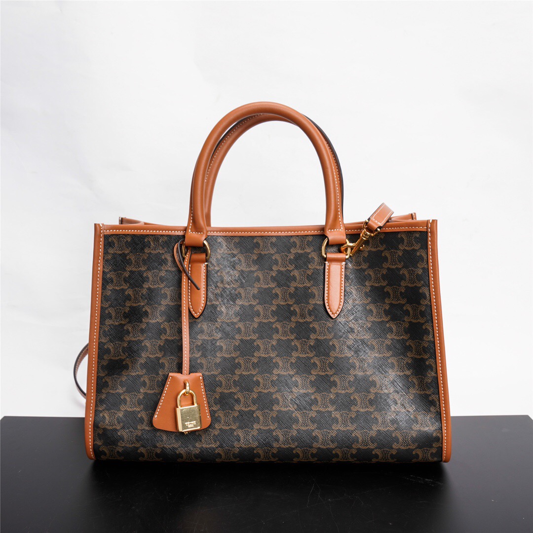 【CELINE】セリーヌ ミニ ホリゾンタル カバ トリオンフBag